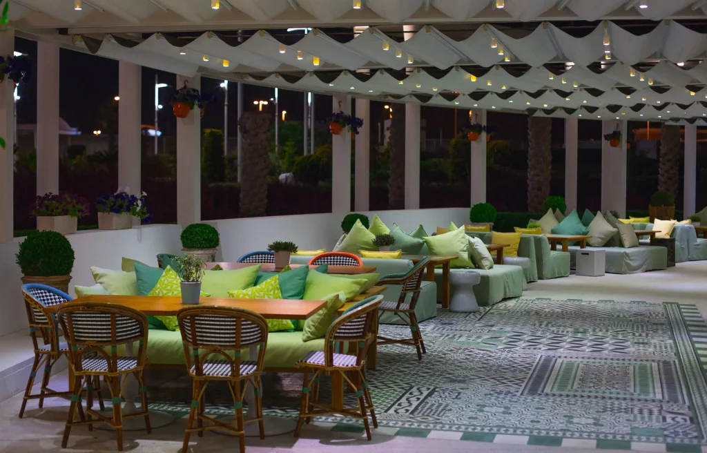 Restaurant hall